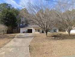 Pre-foreclosure in  SOUTHERN TRACE XING Rockmart, GA 30153