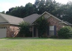 Pre-foreclosure in  YORKSHIRE DR Loxley, AL 36551