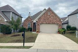 Pre-foreclosure in  BETHPAGE LN Calera, AL 35040