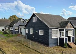 Pre-foreclosure in  W 1ST ST Aberdeen, WA 98520