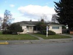 Pre-foreclosure in  N NORRIS ST Burlington, WA 98233