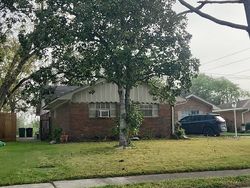 Pre-foreclosure in  CANDLESHADE LN Houston, TX 77045