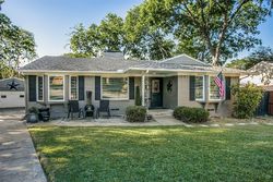 Pre-foreclosure in  IRONGATE LN Dallas, TX 75214