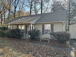 Pre-foreclosure in  DOCKSIDE CT Hermitage, TN 37076