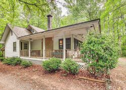Pre-foreclosure in  MEADOW RD York, SC 29745