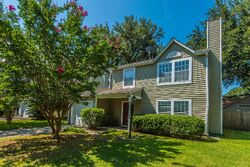 Pre-foreclosure in  WILD FLOWER LN Charleston, SC 29414