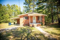 Pre-foreclosure in  SHARON AVE Hampton, SC 29924