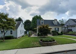 Pre-foreclosure in  WARREN ST Pottstown, PA 19464