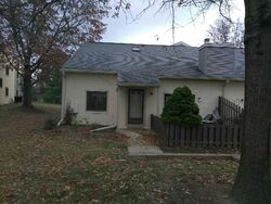 Pre-foreclosure in  WOODVIEW CT Horsham, PA 19044