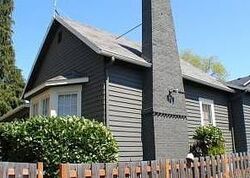 Pre-foreclosure in  SE 72ND AVE Portland, OR 97206