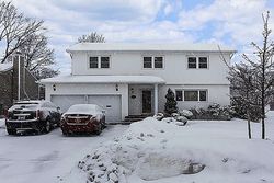 Pre-foreclosure Listing in GLORIA DR WOODBURY, NY 11797