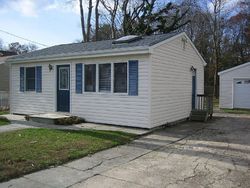 Pre-foreclosure in  HOUNSLOW RD Shirley, NY 11967