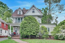 Pre-foreclosure in  LINCOLN ST Glen Ridge, NJ 07028