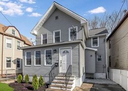 Pre-foreclosure in  VALLEY ST Orange, NJ 07050