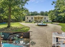 Pre-foreclosure in  W GREENBUSH RD Tuckerton, NJ 08087