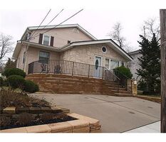 Pre-foreclosure in  GREENHILL AVE Parlin, NJ 08859