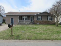  Crowe St, Sikeston MO