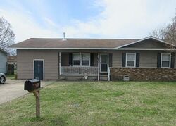  Crowe St, Sikeston MO