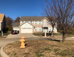 Pre-foreclosure in  COUNTRY LANE CT Florissant, MO 63033