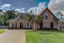 Pre-foreclosure in  OAK MEADOW DR Clinton, MS 39056