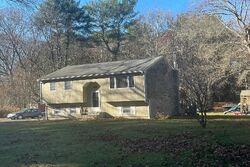  Gibbs Rd, Middleboro MA