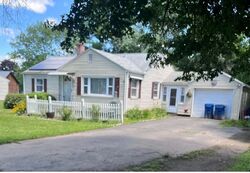 Pre-foreclosure in  CIRCLE DR West Springfield, MA 01089