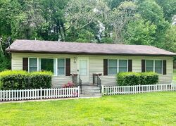 Pre-foreclosure in  WILLOW LN La Plata, MD 20646