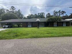Pre-foreclosure in  GARDEN DR Ponchatoula, LA 70454