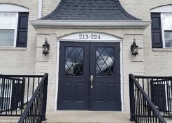 Pre-foreclosure in  MIDDLETOWN SQ Louisville, KY 40243