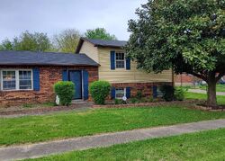 Pre-foreclosure in  HOLLY CT Radcliff, KY 40160