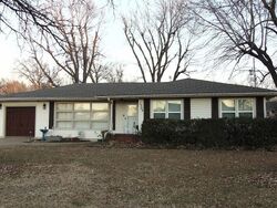 Pre-foreclosure in  CRESCENT DR El Dorado, KS 67042