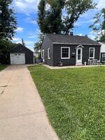 Pre-foreclosure in  36TH ST NE Cedar Rapids, IA 52402