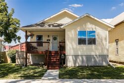 Pre-foreclosure in  2ND AVE SW Cedar Rapids, IA 52404