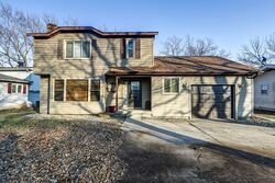 Pre-foreclosure in  N OLIVE ST Maroa, IL 61756