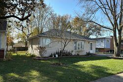Pre-foreclosure in  STONEHAM ST Bensenville, IL 60106