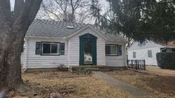 Pre-foreclosure in  S RUSSELL ST Champaign, IL 61821