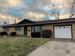 Pre-foreclosure in  TOWNWAY RD Danville, IL 61832