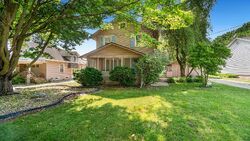 Pre-foreclosure in  S CHICAGO AVE Freeport, IL 61032