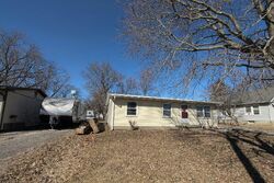 Pre-foreclosure in  E SOUTH ST Sadorus, IL 61872