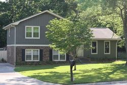 Pre-foreclosure in  FALCON RIDGE DR Grayson, GA 30017