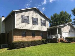 Pre-foreclosure in  LUNDY CT Jonesboro, GA 30238