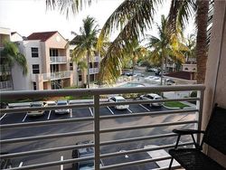 Pre-foreclosure in  OCEAN CLUB BLVD  Hollywood, FL 33019