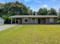 Pre-foreclosure in  PARK AVE Orange City, FL 32763