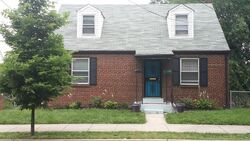 Pre-foreclosure in  EASY PL SE Washington, DC 20019