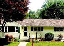 Pre-foreclosure in  CRAIG LN Trumbull, CT 06611