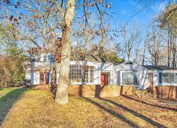 Pre-foreclosure in  CHARCOAL HILL RD Westport, CT 06880