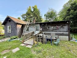 Pre-foreclosure in  E HILL RD Canton, CT 06019