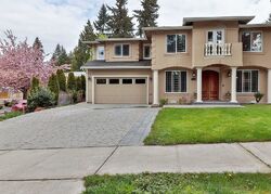 Pre-foreclosure in  122ND AVE NE Kirkland, WA 98033