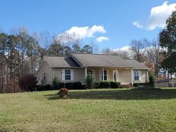  Lee Braswell Rd, Smithville TN