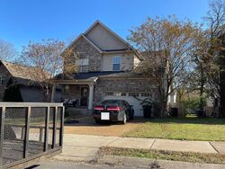 Pre-foreclosure in  OTTER GLENN DR Hendersonville, TN 37075